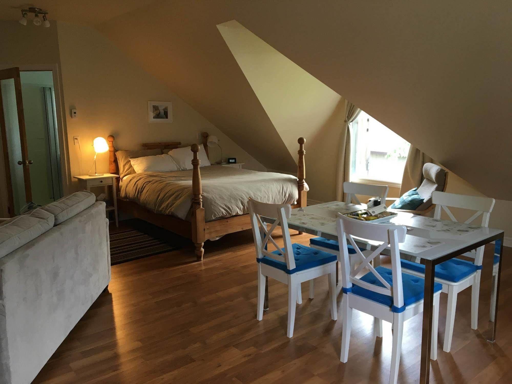 Merrickville Guest Suites Екстер'єр фото